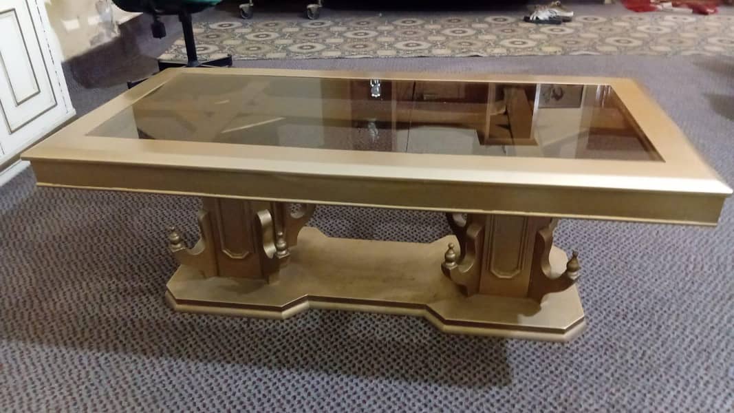 Center table 3 sets 0