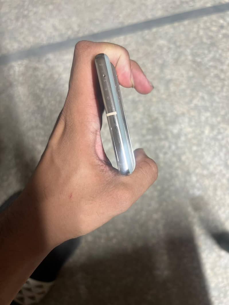 Used Google pixel 7 pro 5