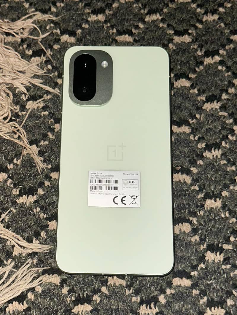 One Plus 15r 1