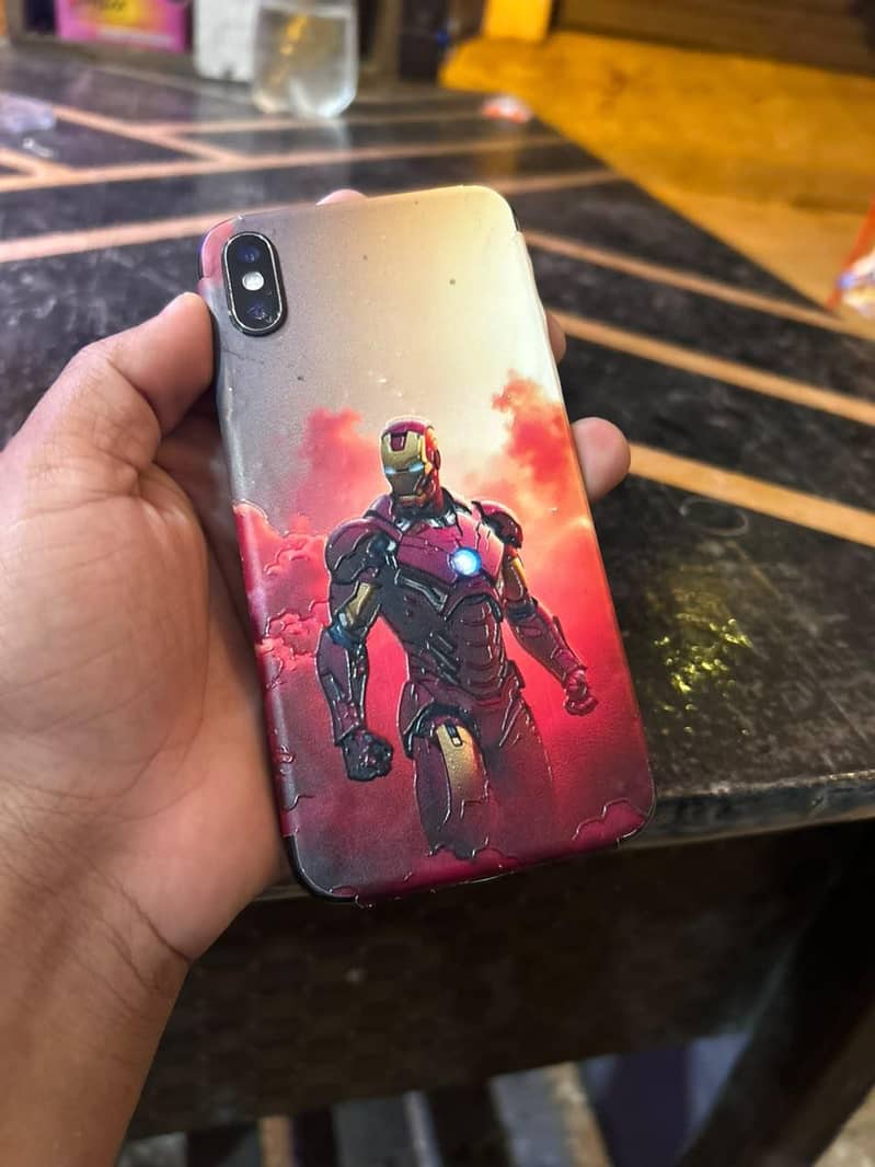 Apple iphone X 4