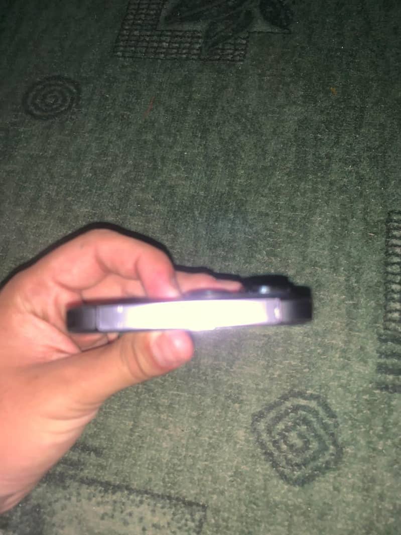 Apple iPhone 14 Pro Max 1