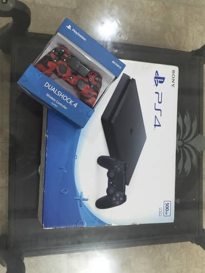 PS 4 Slim (Jail Break) 500Gb with extra controller and installed games