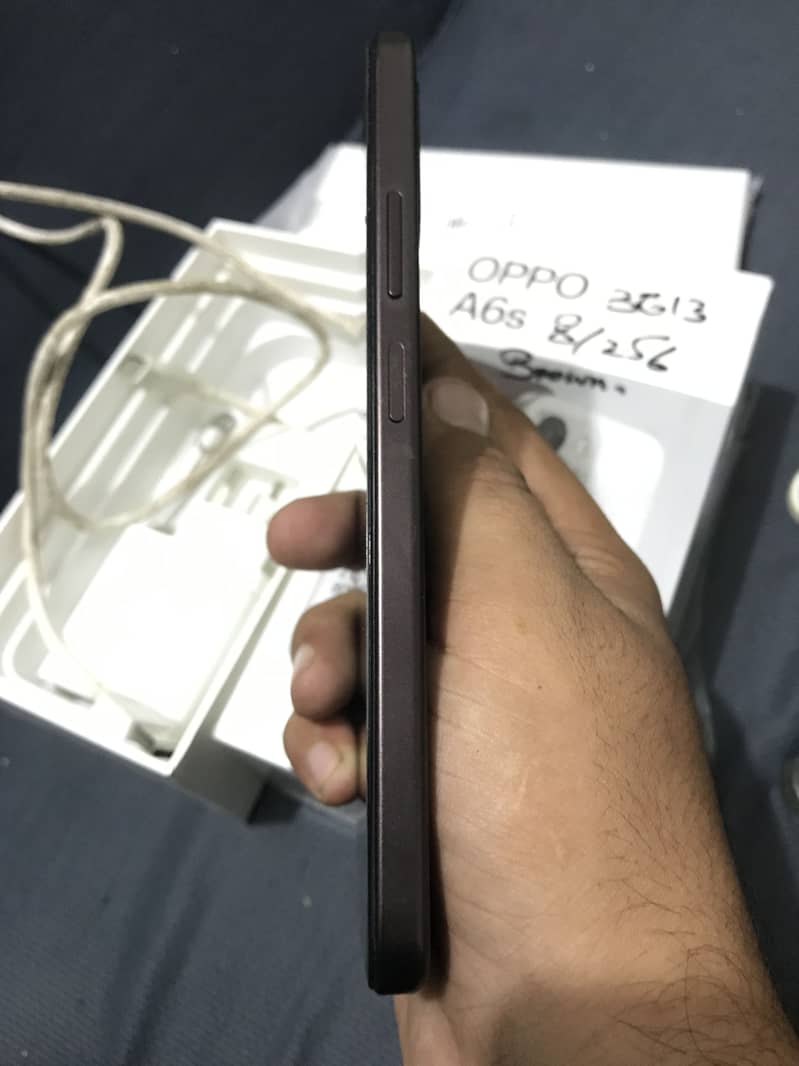 OPPO A6s 3