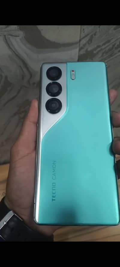 Tecno CAMON 40 Pro.  for whatapp contact. . 03299461142