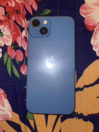 Apple iPhone 13