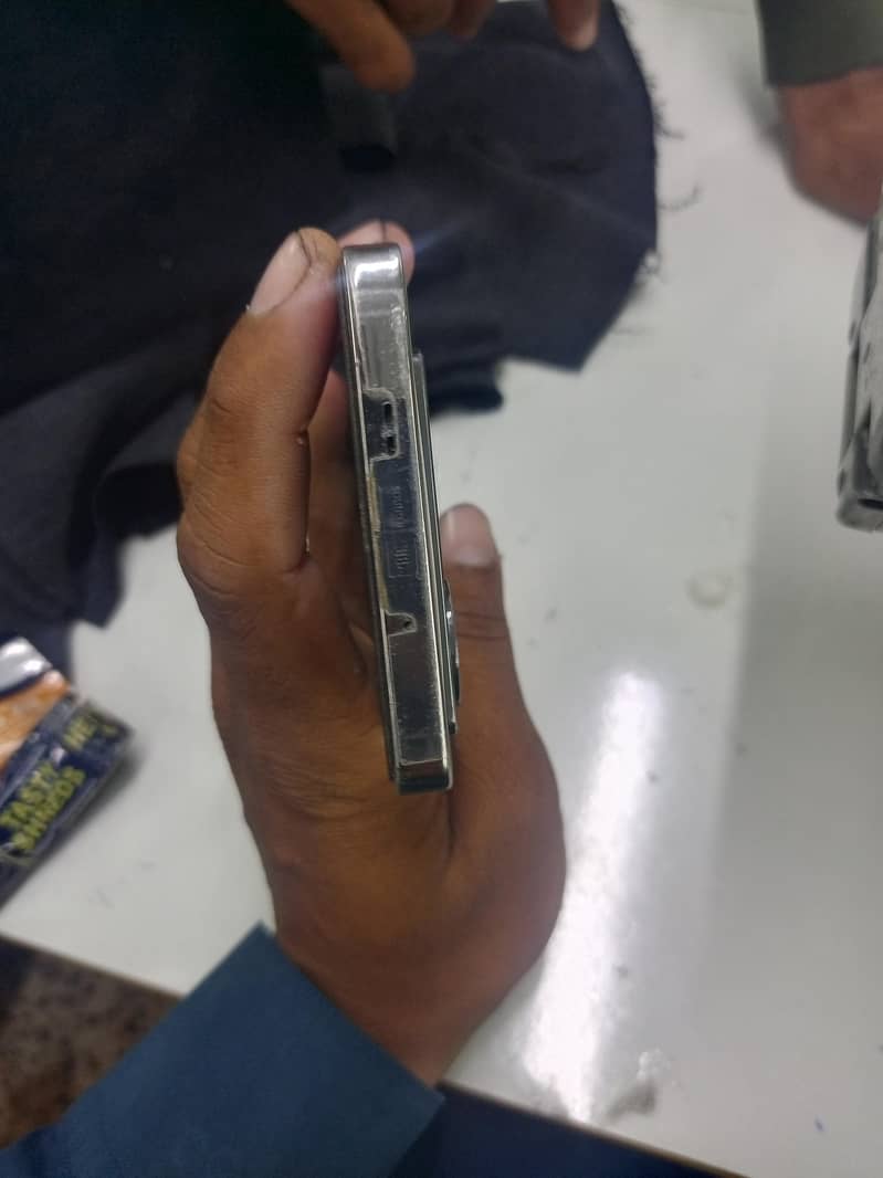 Infinix Note 40 0
