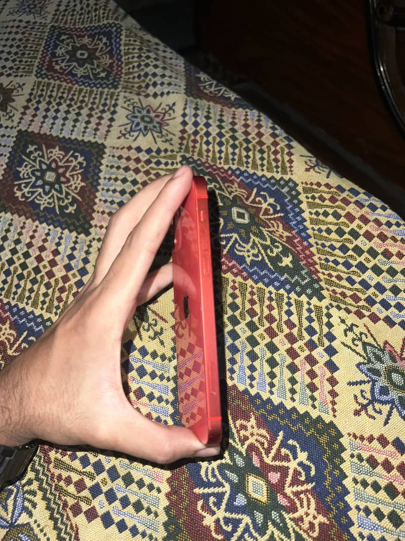 Apple iPhone 12 3