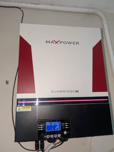 JUST LIKE NEW OFF GRID MAX POWER 8KW INVERTER