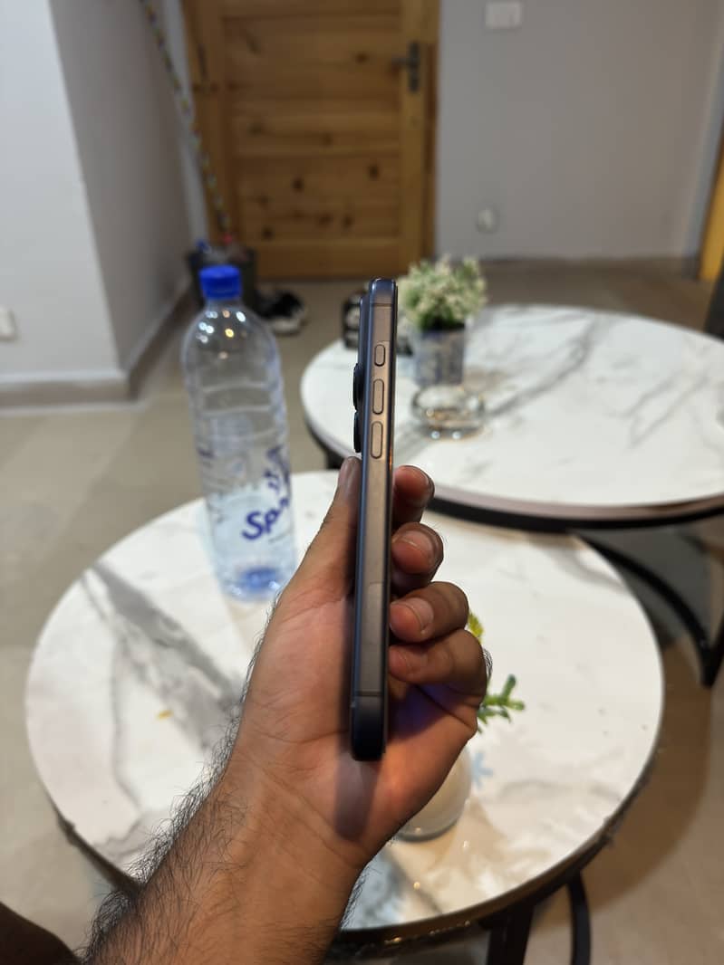 Apple iPhone 17 Pro 2