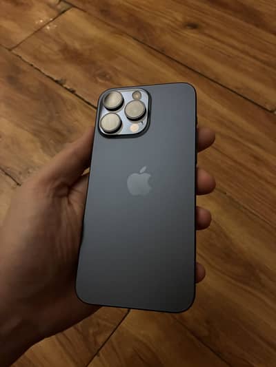 iPhone 15 Pro Max