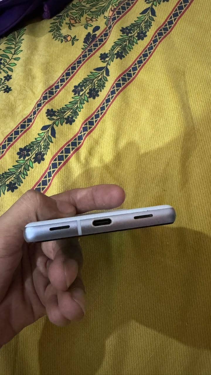 Google pixel 7a 10/10 3