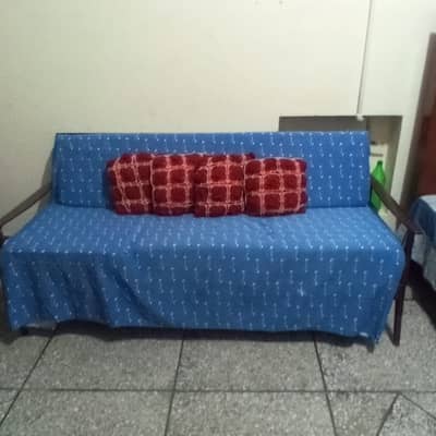 5Seater sofa set with double kushions