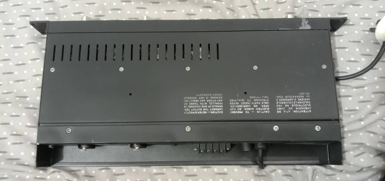 Crown  D75A Monoblock 1