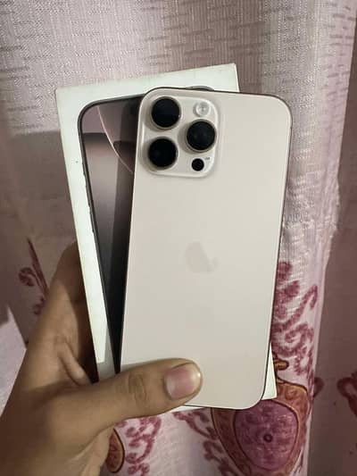 Apple iPhone 16 Pro Max