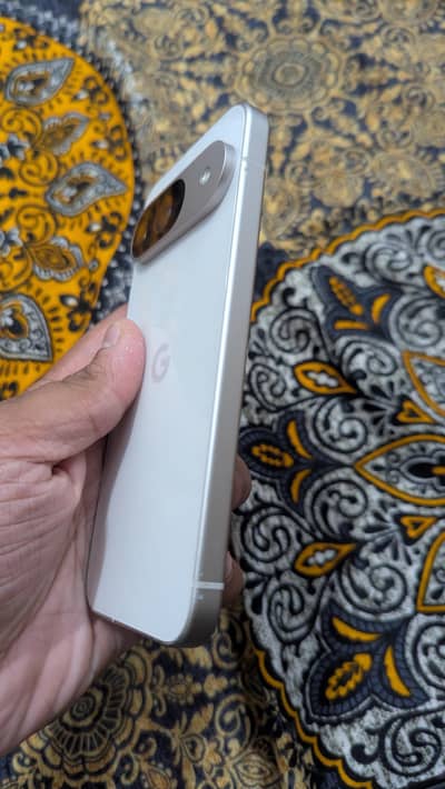 Google Pixel 9