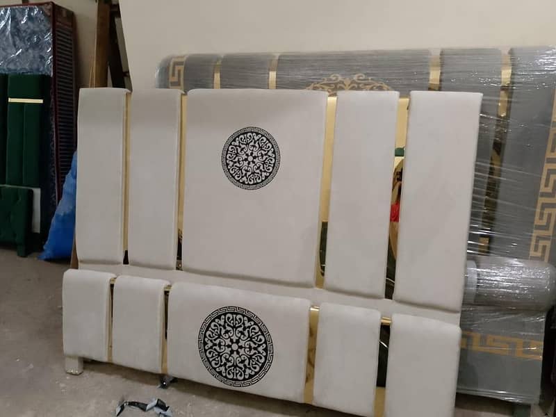 hu7bed sets available 3