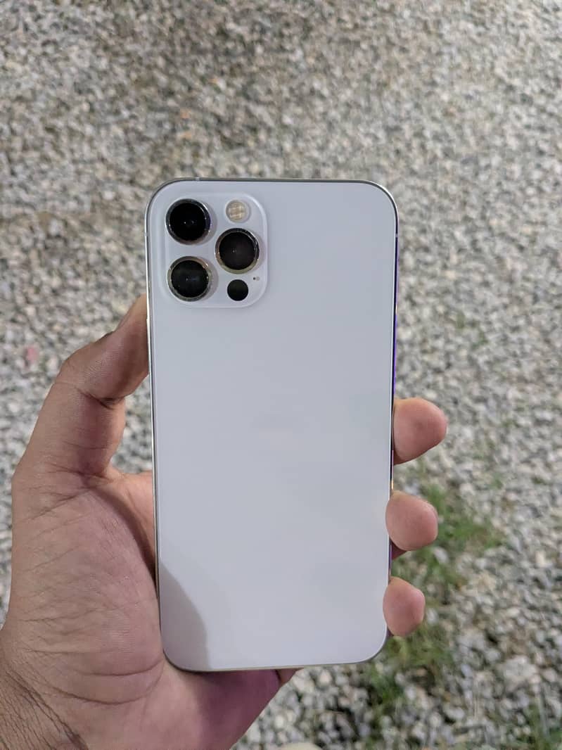 Apple iPhone 12 Pro 0