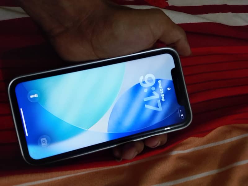Apple iPhone 11 10