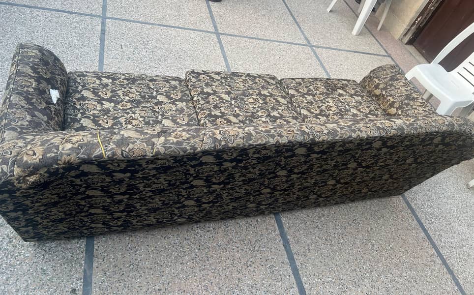 Sofa used 4