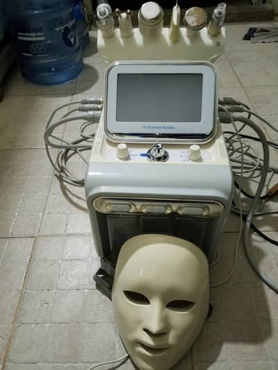 Hydra Facial Machine 7 in 1
