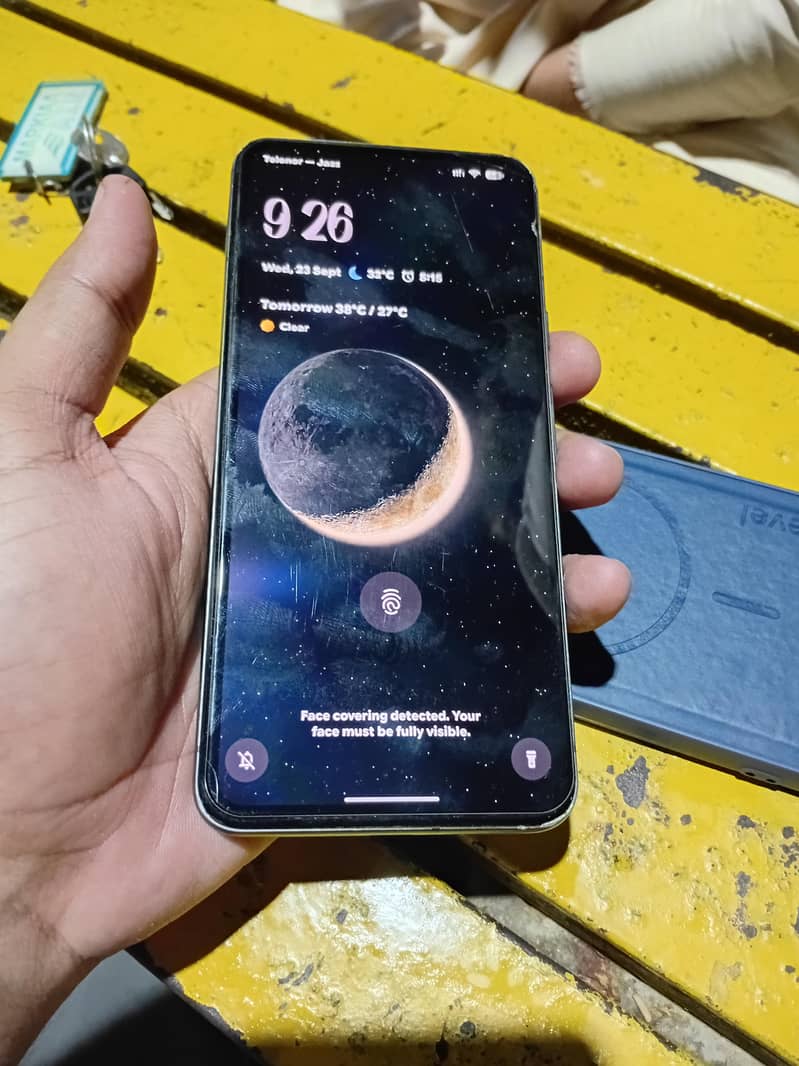 Google Pixel 8 2