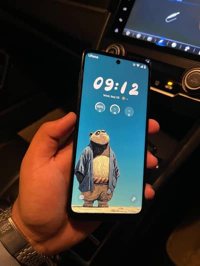 Motorola Moto G 2025 10 by 10 4 month sim time 4+4/128