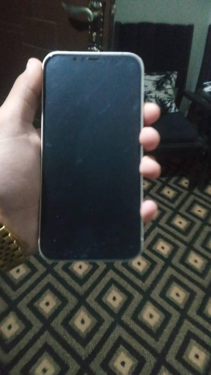 iPhone 12 1