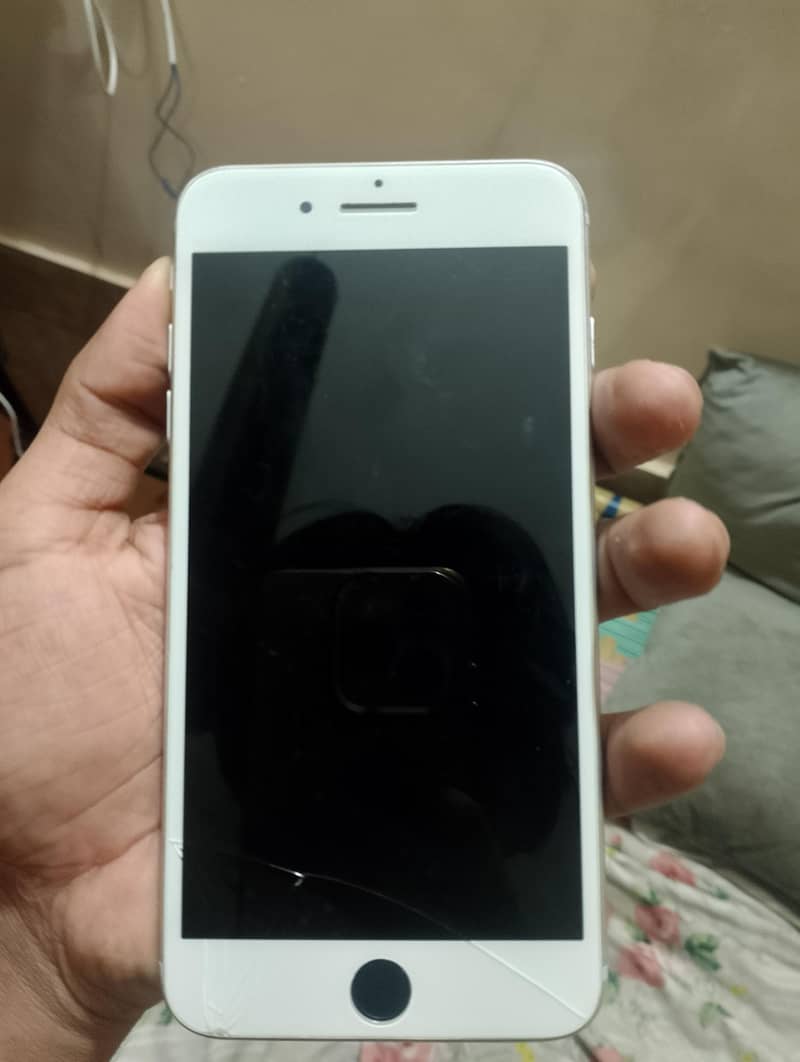 Apple iPhone 7 Plus 3