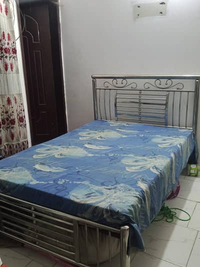 Iron Rod Bed With Mattress 10/8 Condition