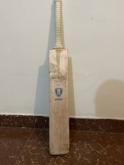Babar sports English willow bat (knocked).