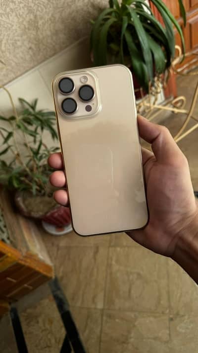 Apple iPhone 16 Pro Max