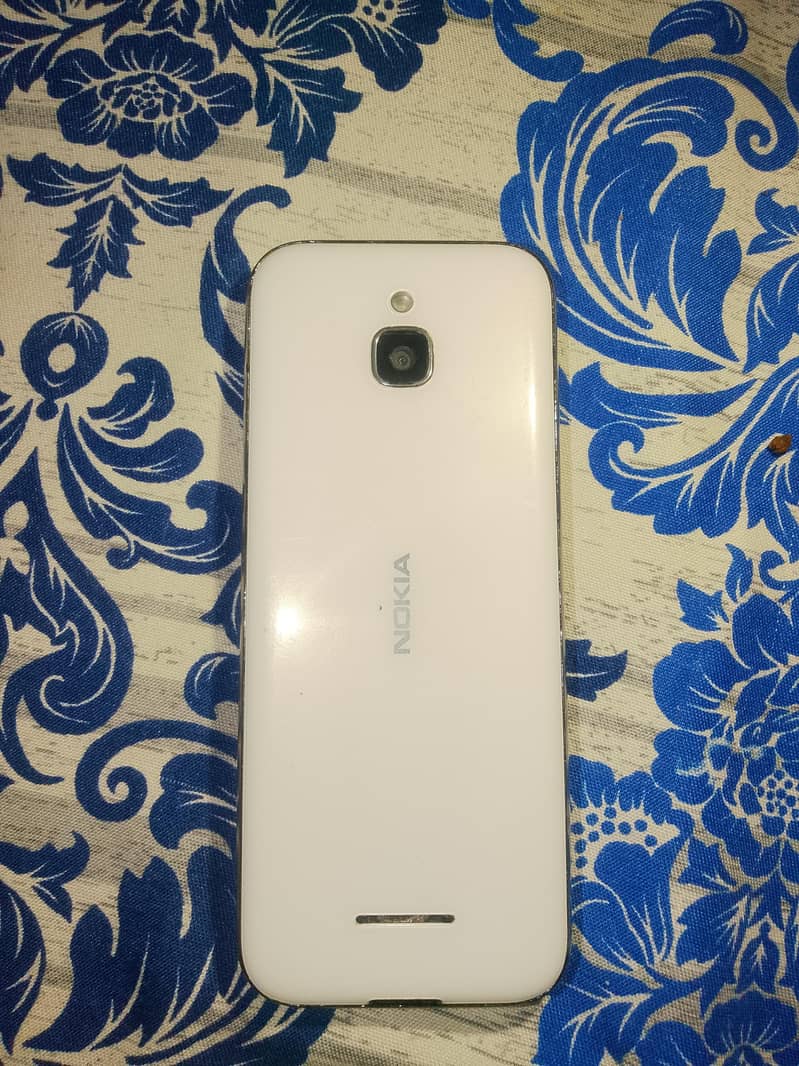 Nokia 8000 12