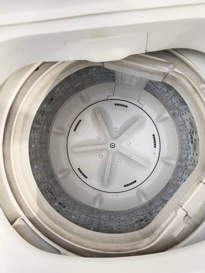 Dawlance Fully Automatic Washing Machine for Sale.