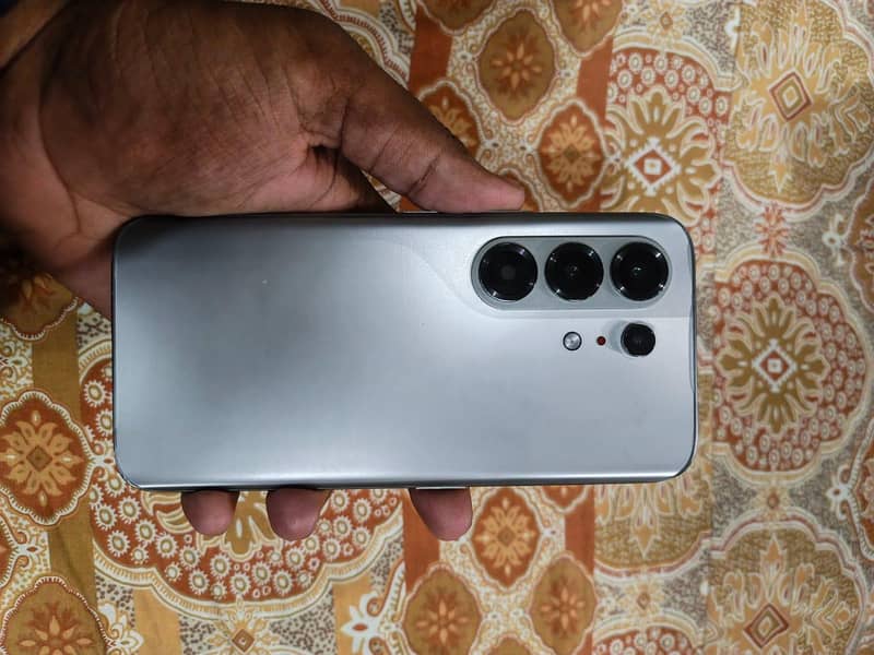 camon50 pro 1
