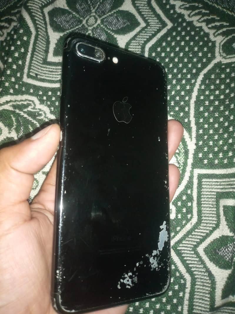 Apple iPhone 7 Plus 1