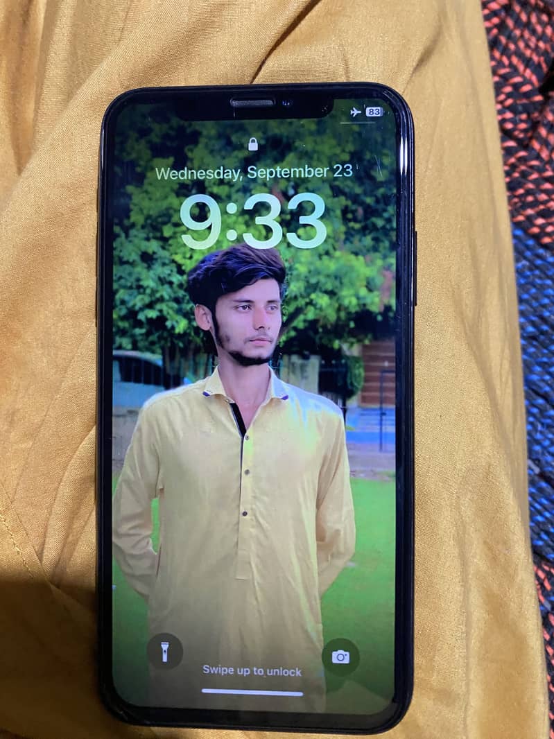 Apple iPhone X 0