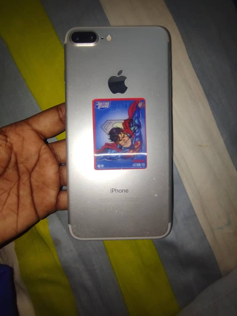 Apple iPhone 7 Plus 0