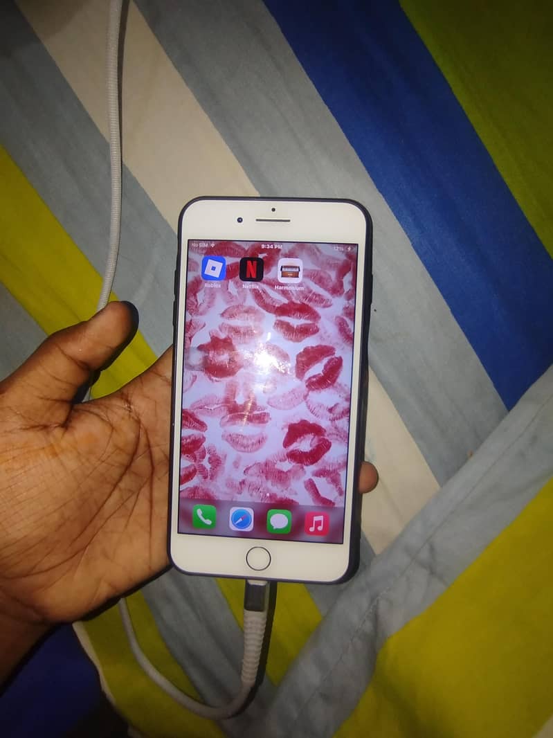 Apple iPhone 7 Plus 2