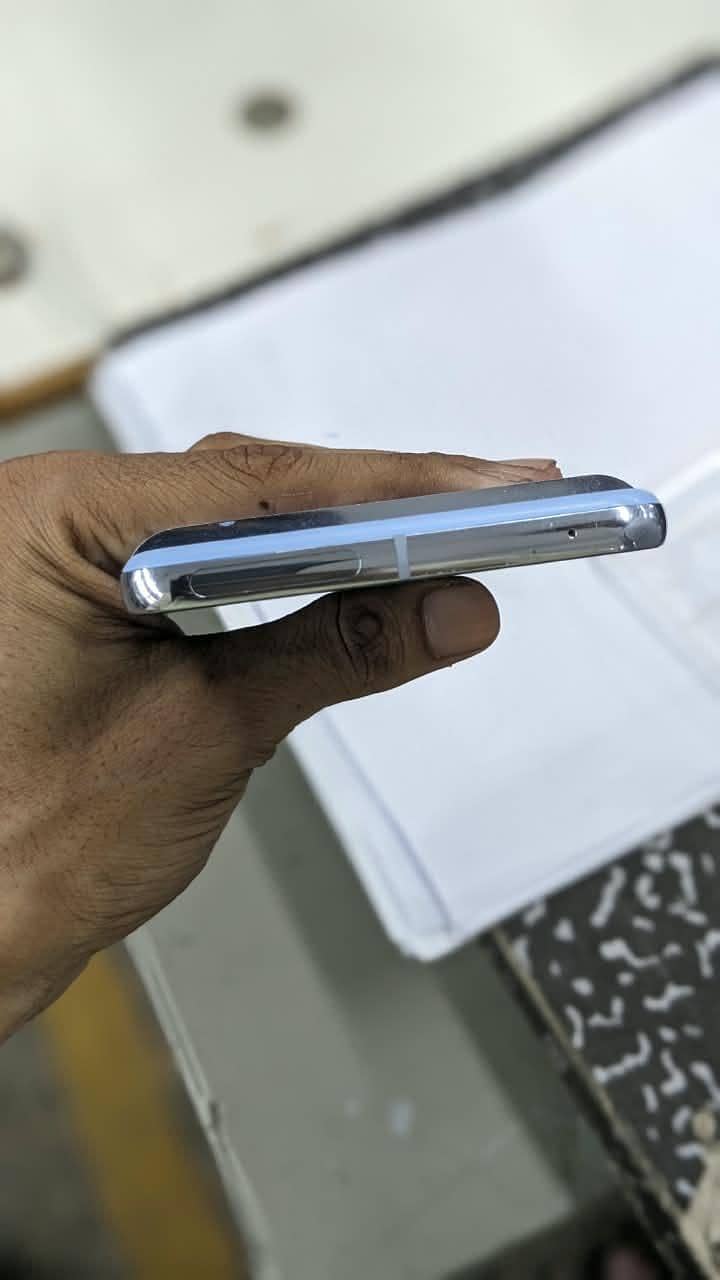 Google Pixel 8 Pro 2