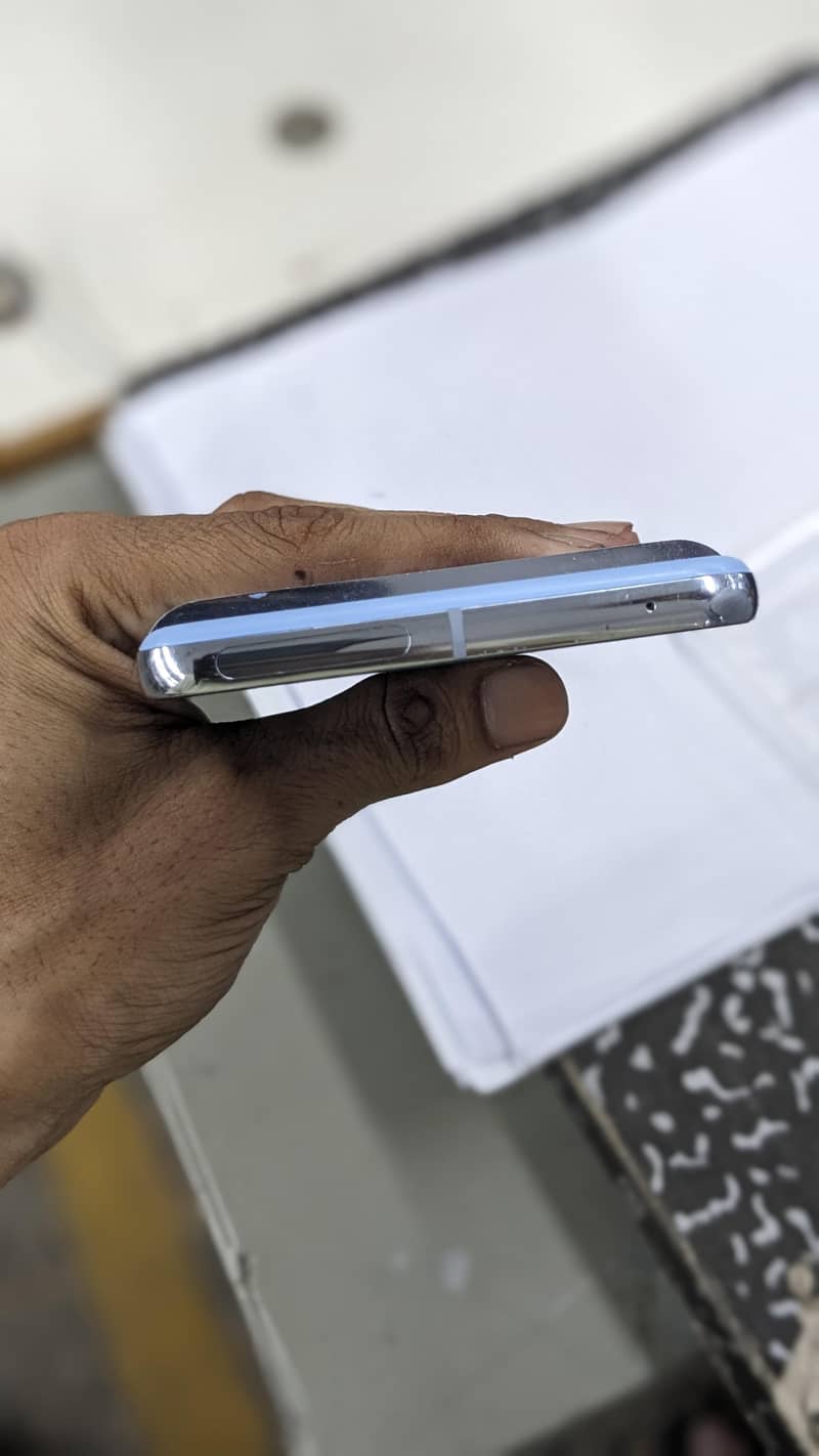 Google Pixel 8 Pro 9