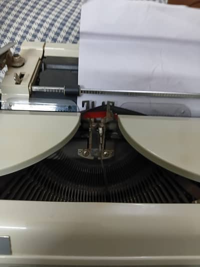 ​Vintage Erika 153/158 Portable Typewriter for Sale