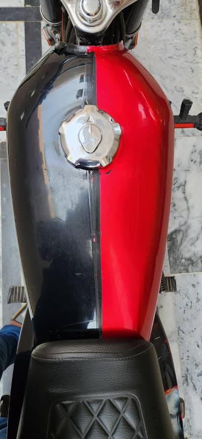 Honda 125 Original Tanki Tapy 2019 for sale