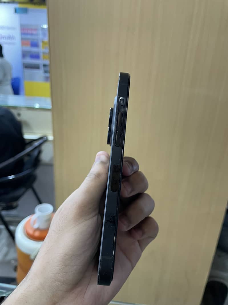 Apple iPhone 14 Pro 3