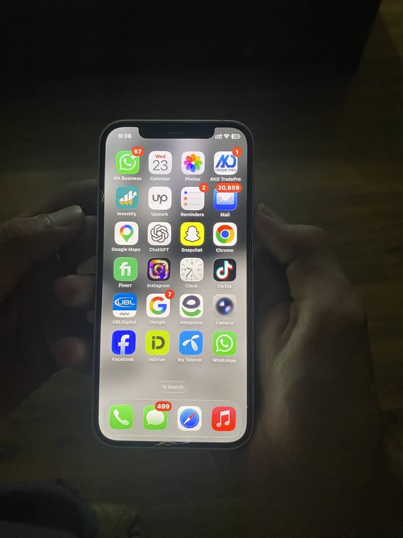 Apple iPhone 12 2