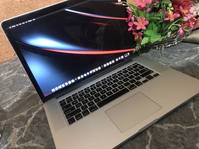 Macbook pro 2015 mid 15inches