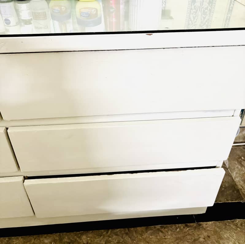 Dressing table with mirror 2