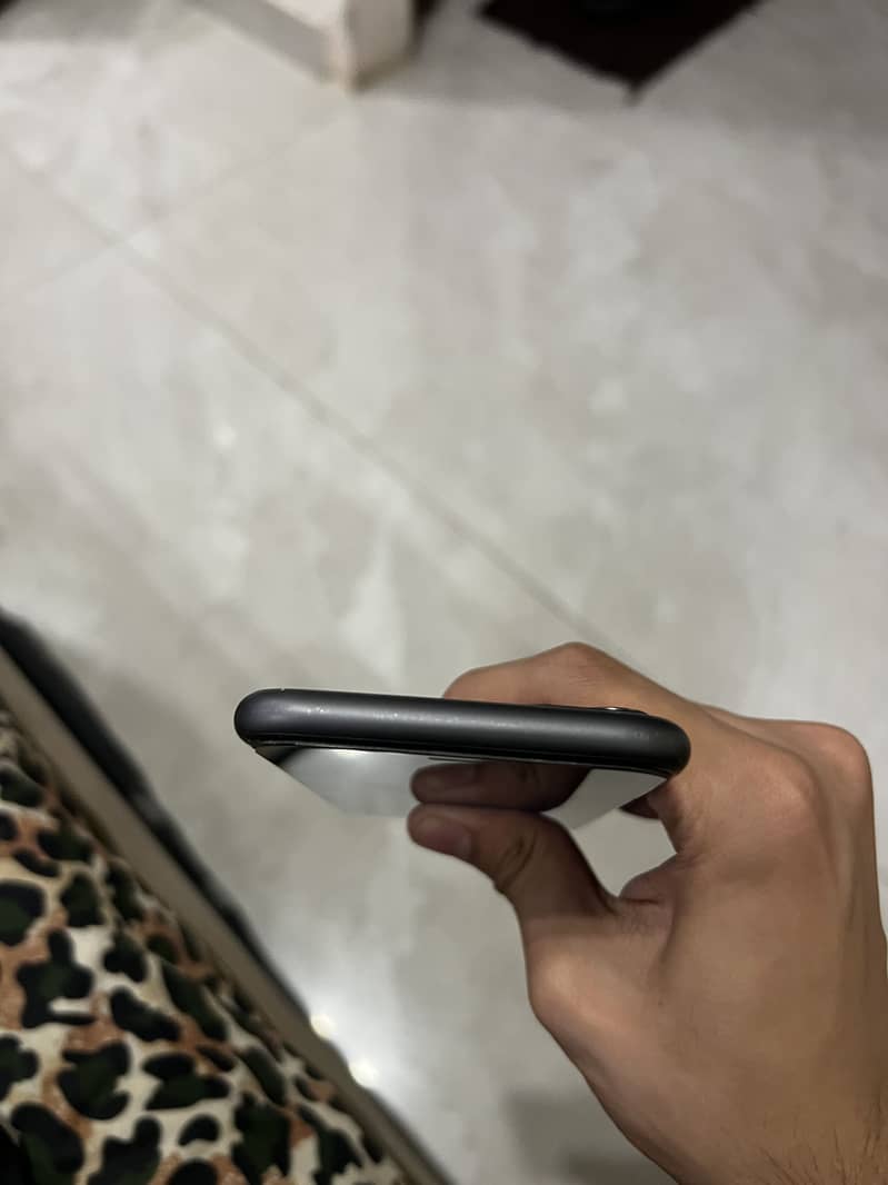Apple iPhone 11 1