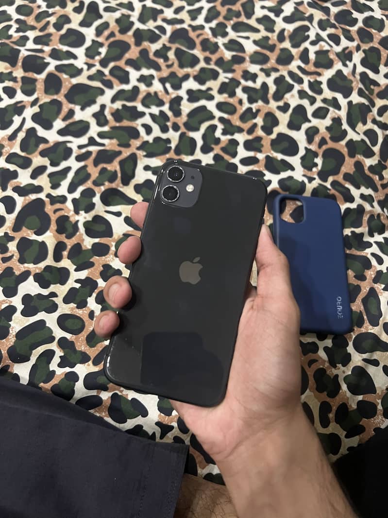 Apple iPhone 11 3
