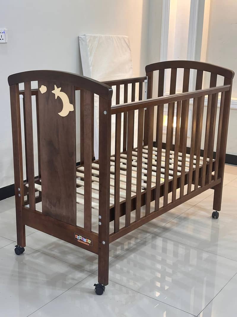 Delta children crib convertable 1