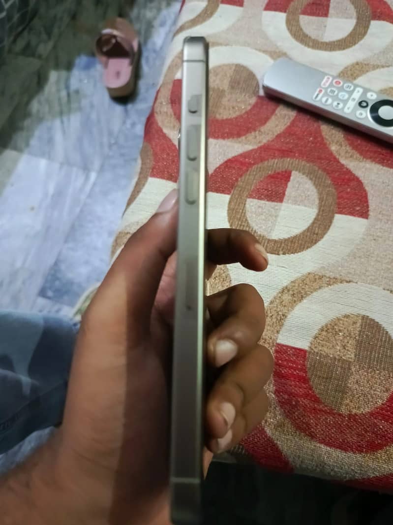 iPhone 15 pro max 1